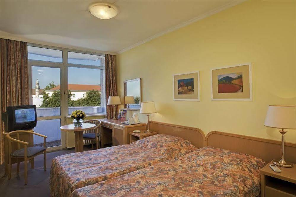 Hotel Patria Pecs Ruang foto